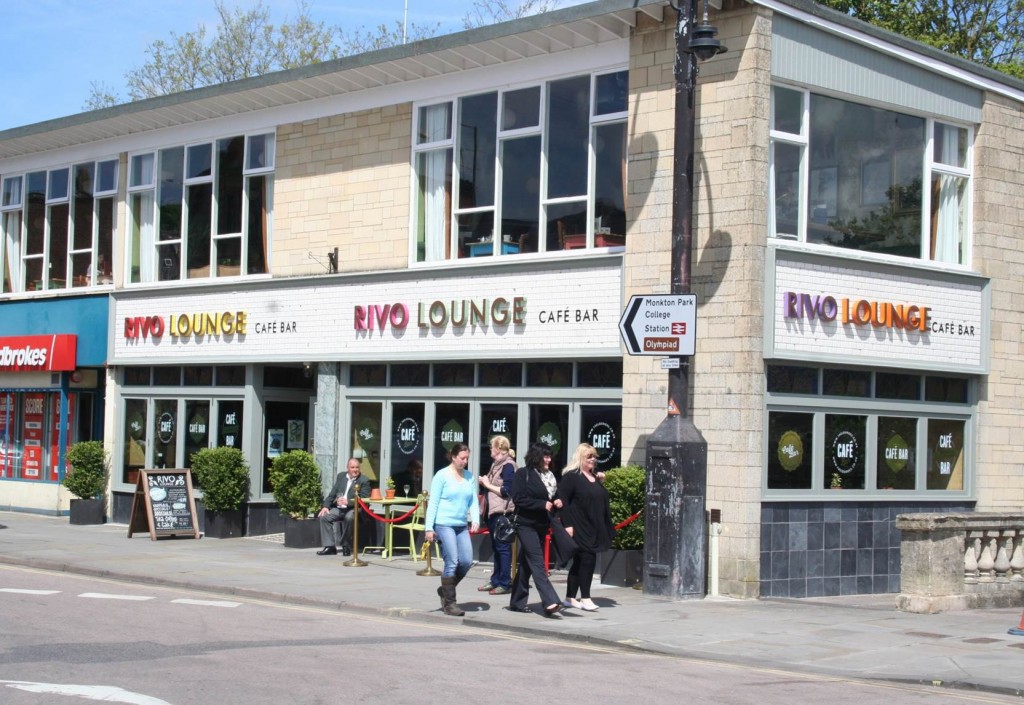 Rivo Lounge